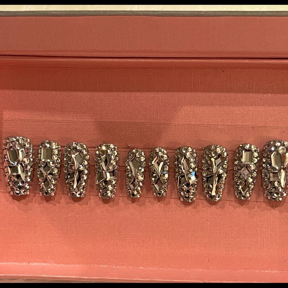 Press on acrylic handmade nails